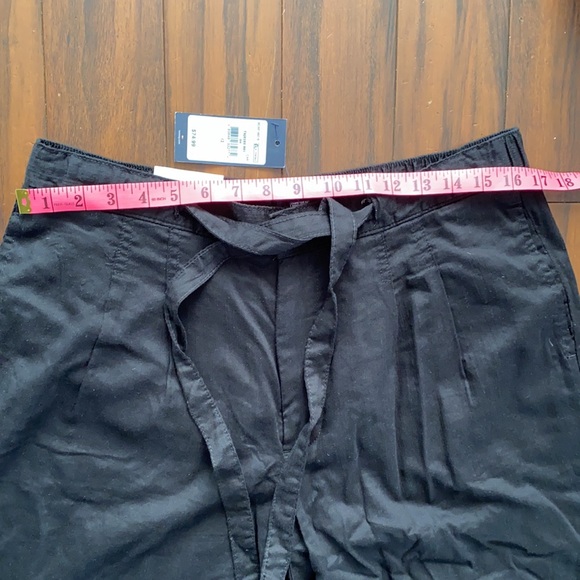 Tommy Hilfiger - Picture 5 of 7